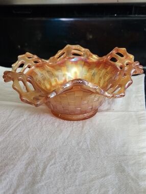 Vintage Fenton Marigold Carnival Bowl